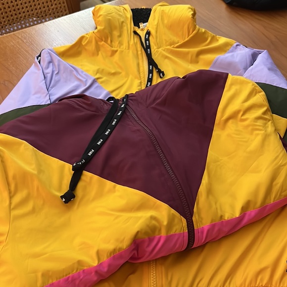 Anorak PINK Victoria's Secret Sherpa Lined Jacket XS - Picture 12 of 17